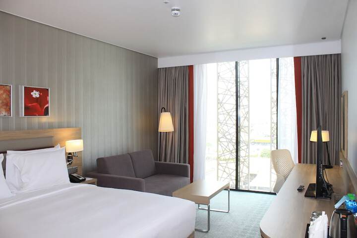 Room 17 of 54