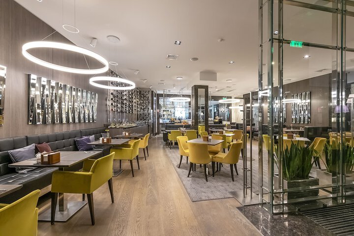 Dining Photos