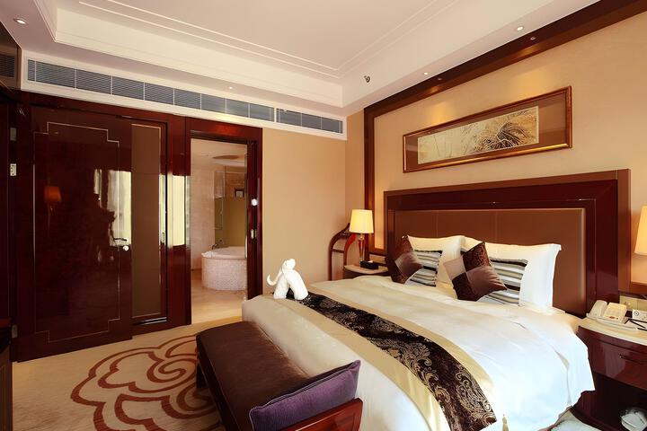 Room 13 of 49