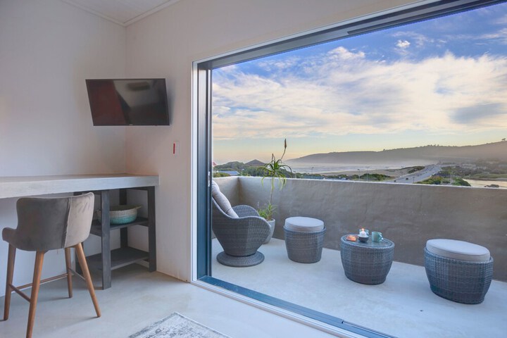 Terrace/Patio 71 of 72