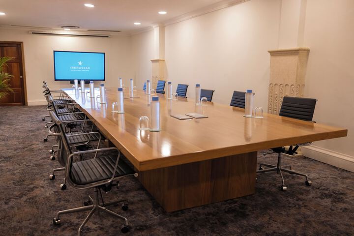 Business Center 110 of 131