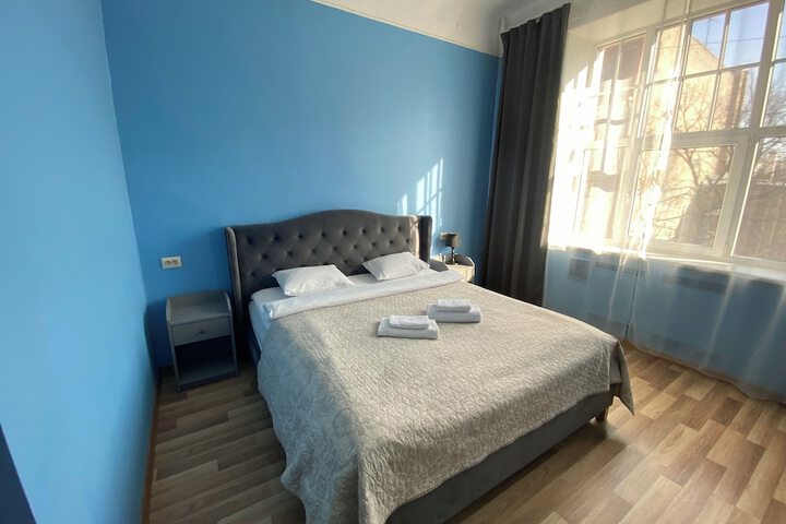 Room 168 of 272