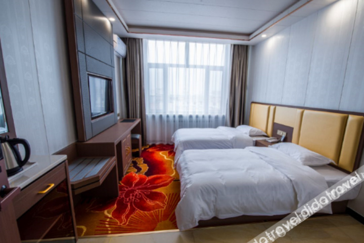 General 4 of 15