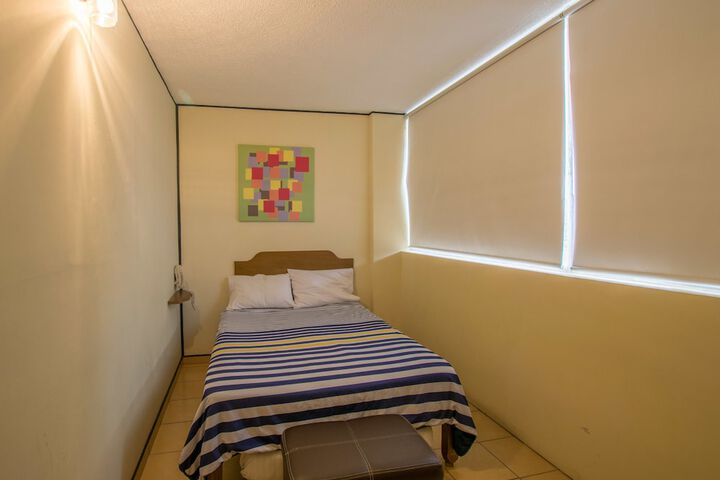 Room 6 of 31