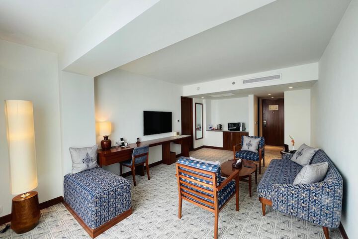Room 3 of 17