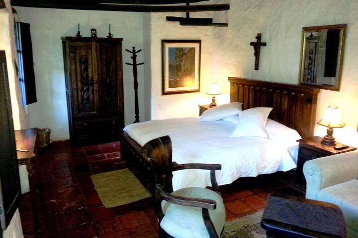 Room 11 of 50