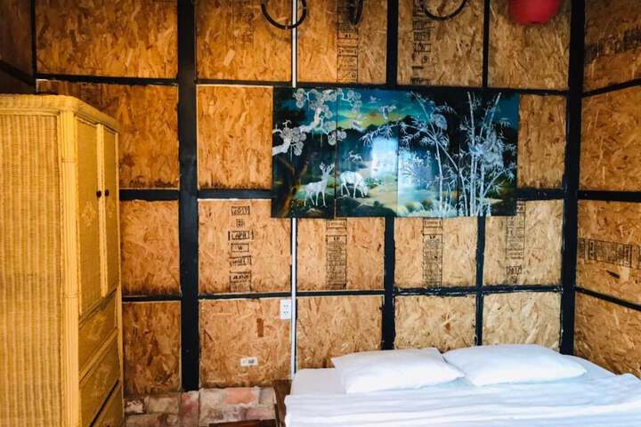 Room 21 of 29