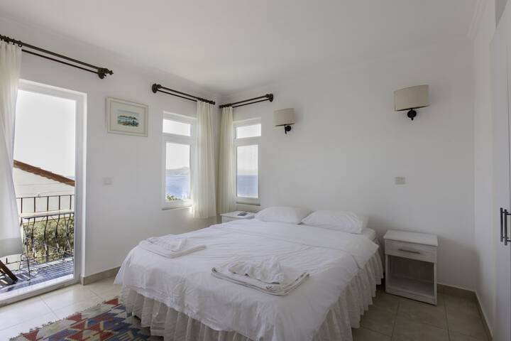 Room 20 of 90
