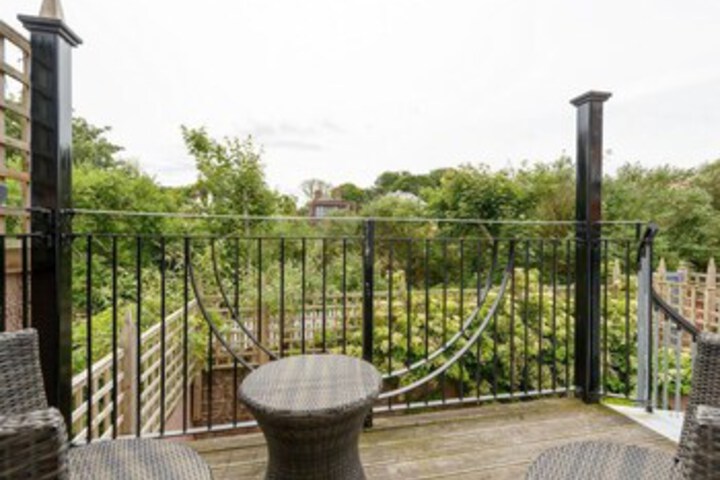 Terrace/Patio 4 of 50