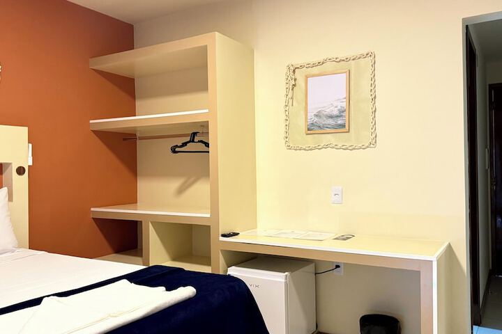 Room 35 of 90