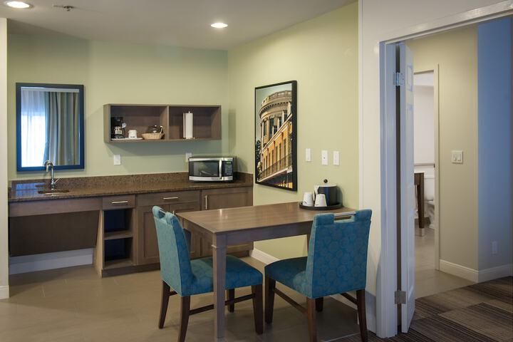 Private kitchenette