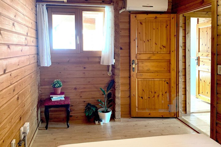 Room 12 of 70