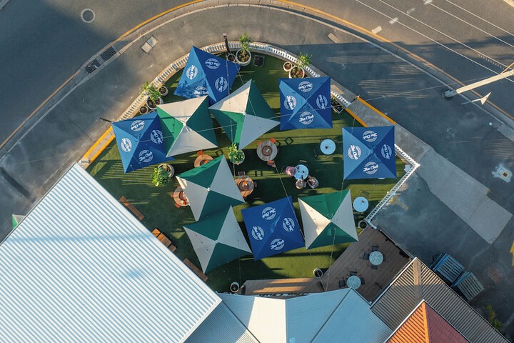 Dining 31 of 34