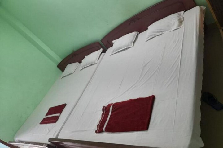 Room 18 of 26