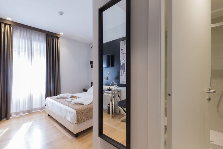 Room 36 of 169