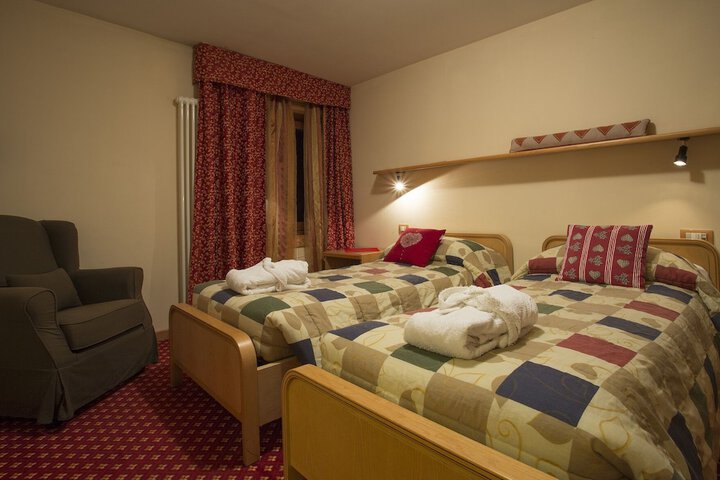 Room 14 of 52