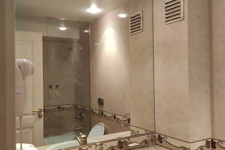 Room 20 of 39