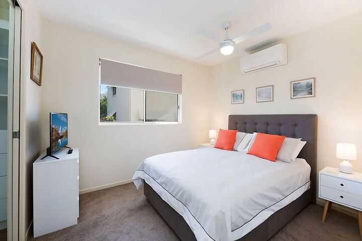 Room 20 of 142