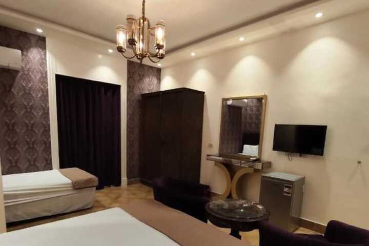 Room 36 of 74