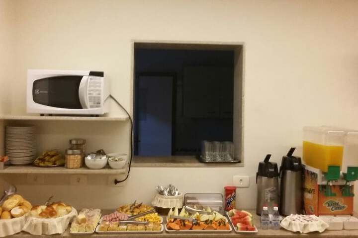 Breakfast/Coffee Service 22 of 34
