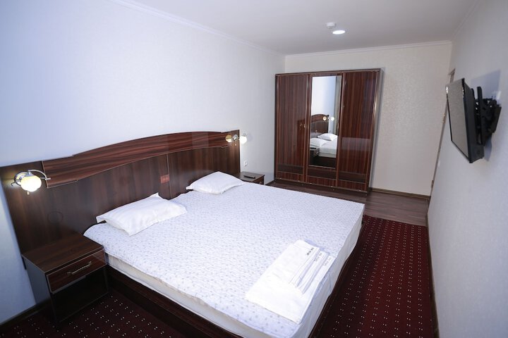 Room 21 of 46