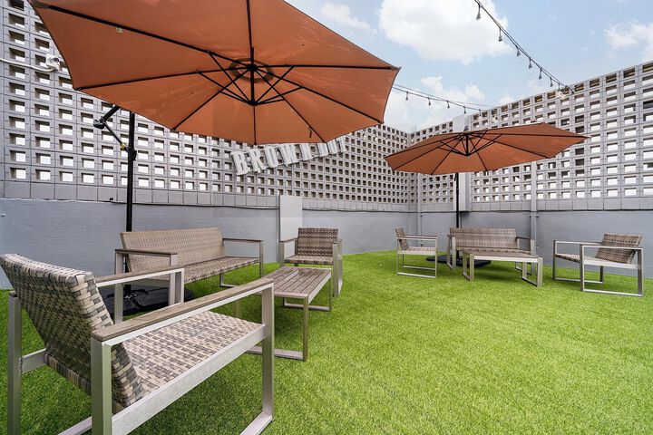 Terrace/Patio 49 of 141
