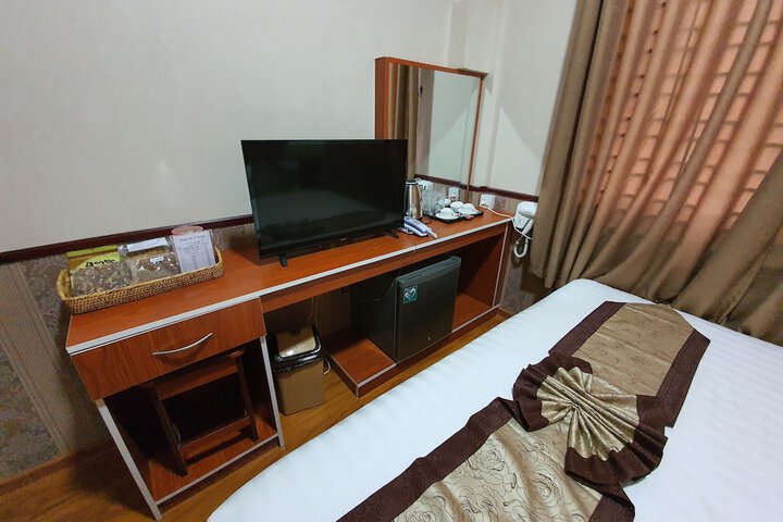 Room 28 of 43