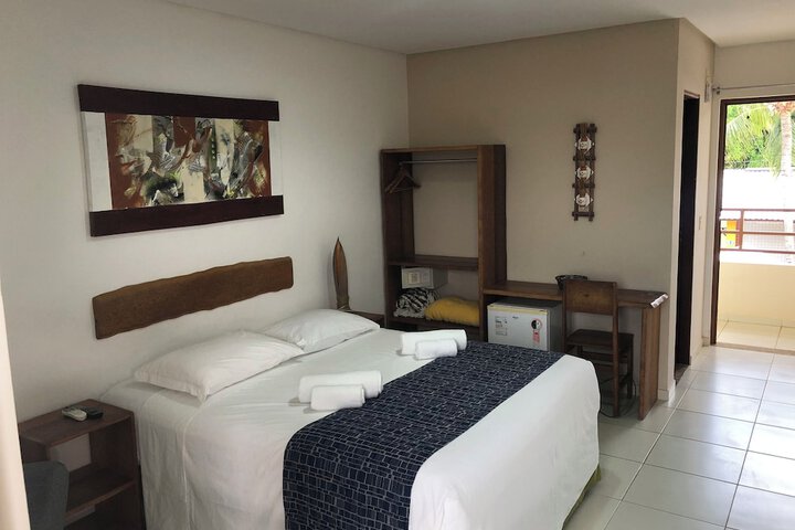 Room 4 of 32