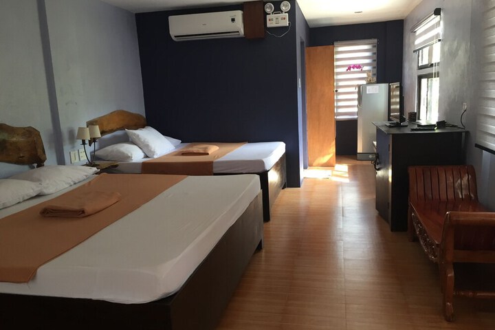 Room 8 of 238