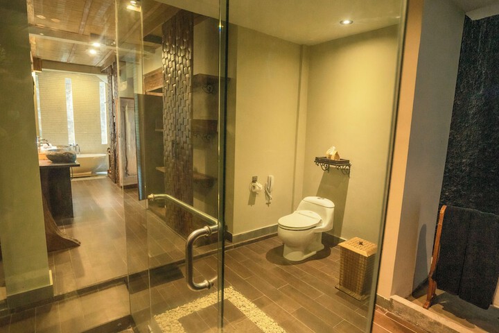 Room 45 of 63