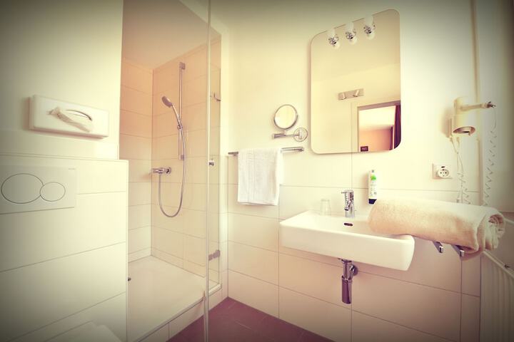 Room 40 of 75