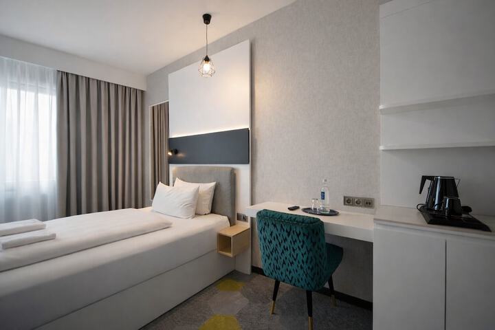 Room 14 of 59