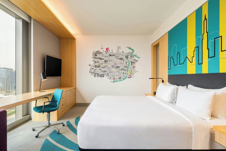 Room 53 of 116