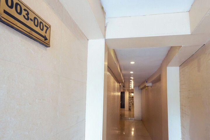 Room 29 of 148