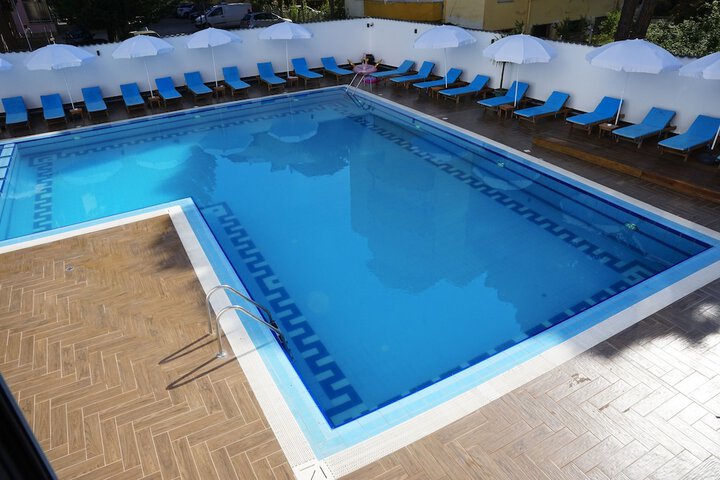 Pool 36 of 72