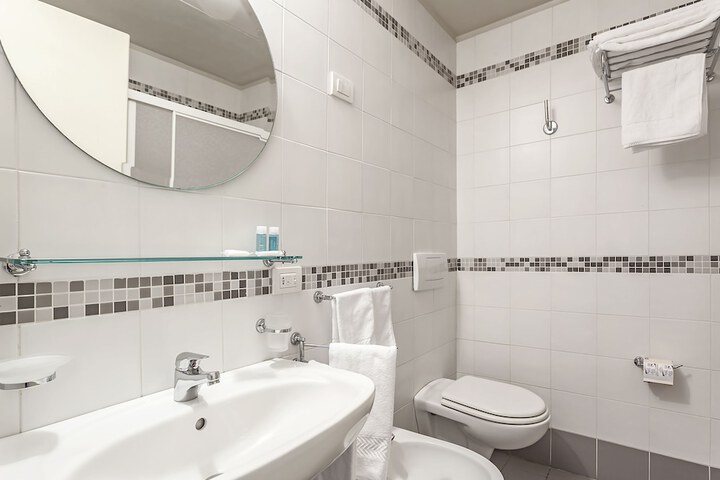 Bath Photo