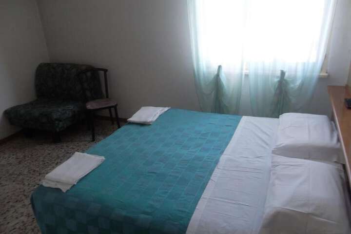 Room 12 of 57