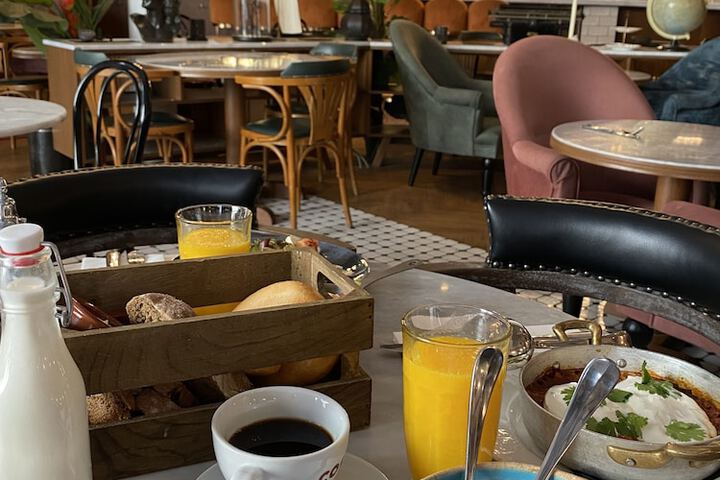 Breakfast/Coffee Service 57 of 61