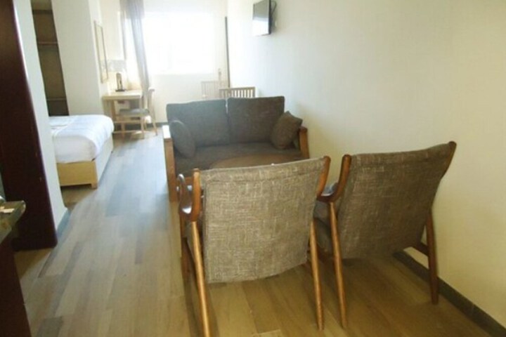 Room 19 of 25