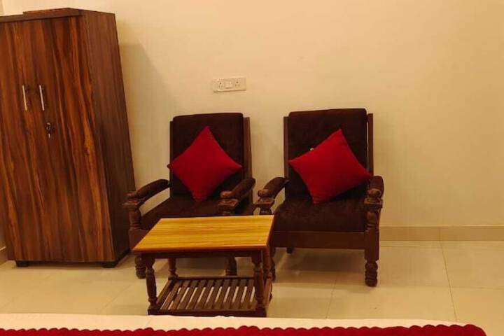 Room 2 of 18
