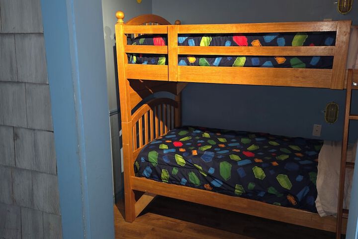 Room 56 of 78