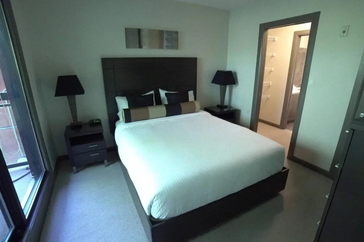 Room 4 of 21