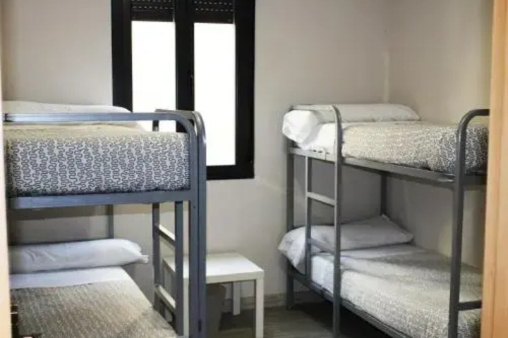 Room 5 of 17