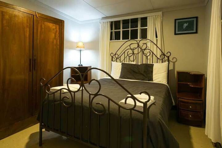 Room 18 of 46