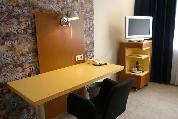 Room amenity