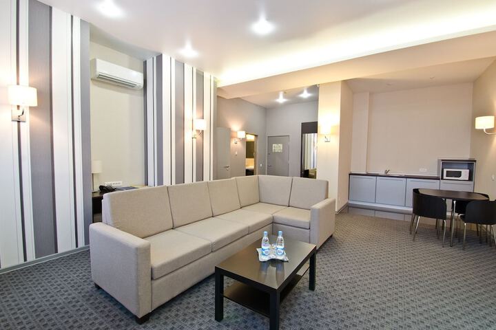 Room 22 of 42