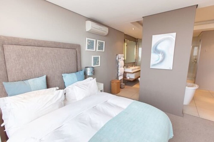 Room 35 of 132