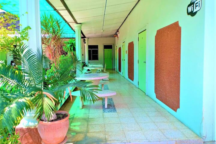 Hotel Exterior 41 of 49