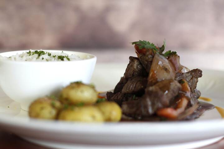 Dining 69 of 83