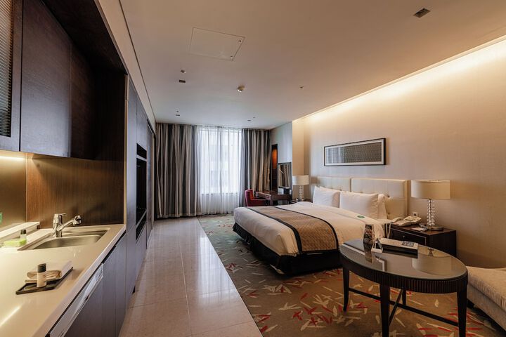 Room 25 of 73